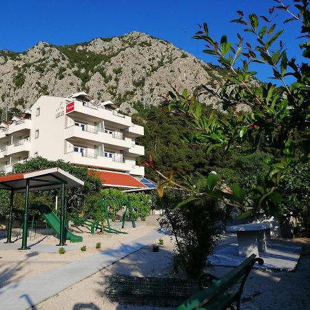 Hotel Lukas Gradac  Bagian luar foto