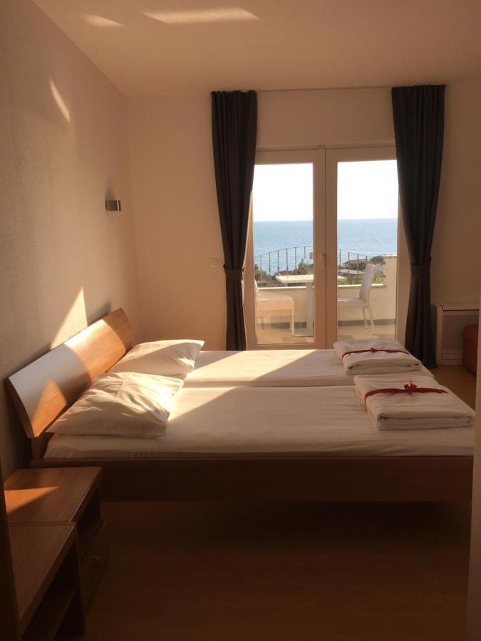Hotel Lukas Gradac  Bagian luar foto